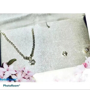 Worthington zirconia necklace and earrings